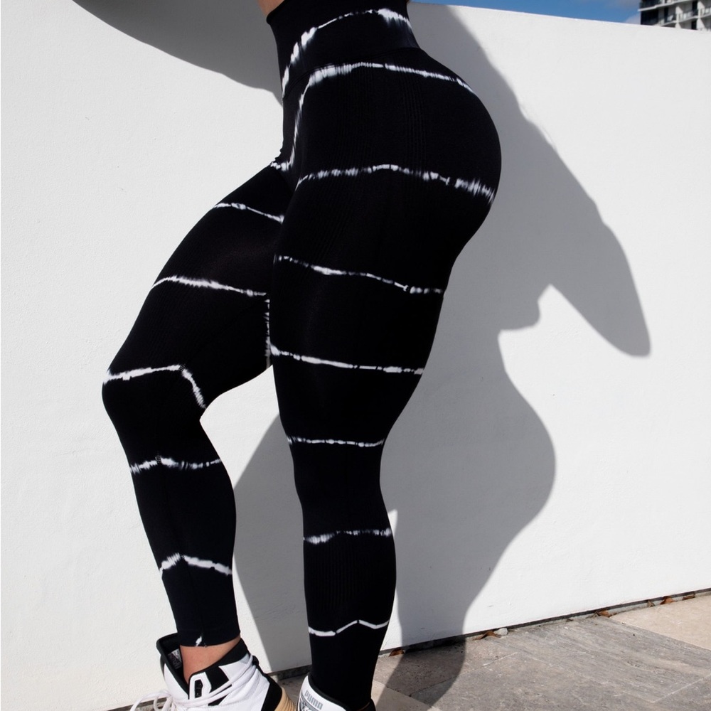 Ultra Booty Pop seamless scrunch leggings